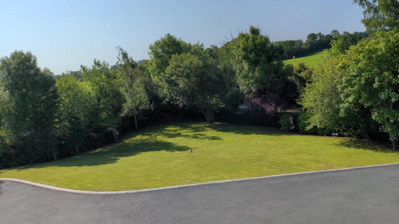 Moira  Valley Stream Guest Accommodation מראה חיצוני תמונה